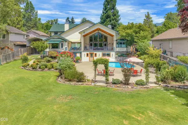 1099 SE Oriole Street, Grants Pass, OR 97526