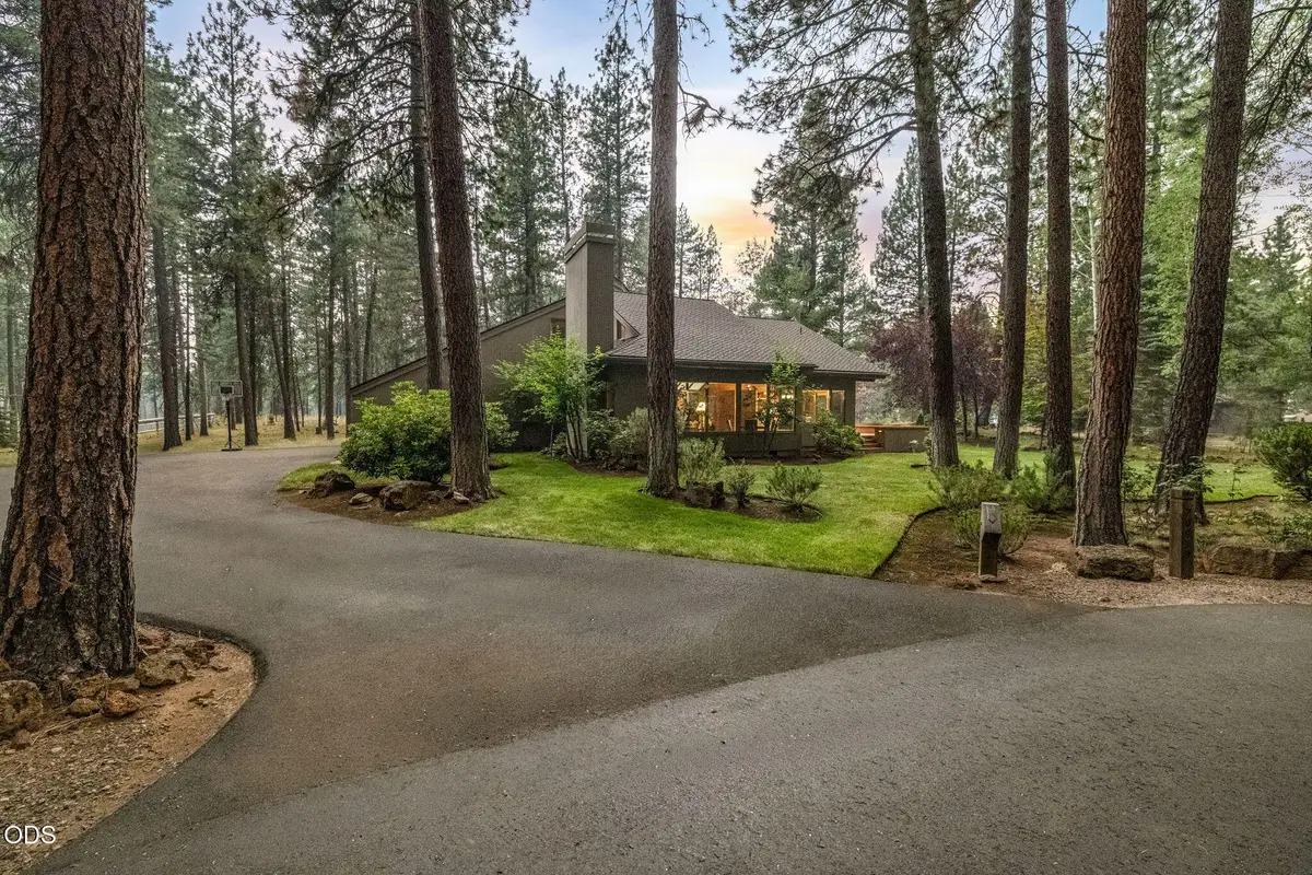 70919 Amaranth #EM 52, Black Butte Ranch, OR 97759 - #1