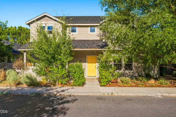 2534 NE Cretia Court, Bend, OR 97701
