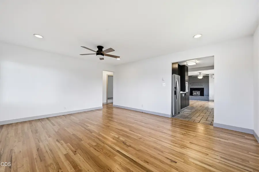 1056 SW 12th Street, Redmond, OR 97756 - #2