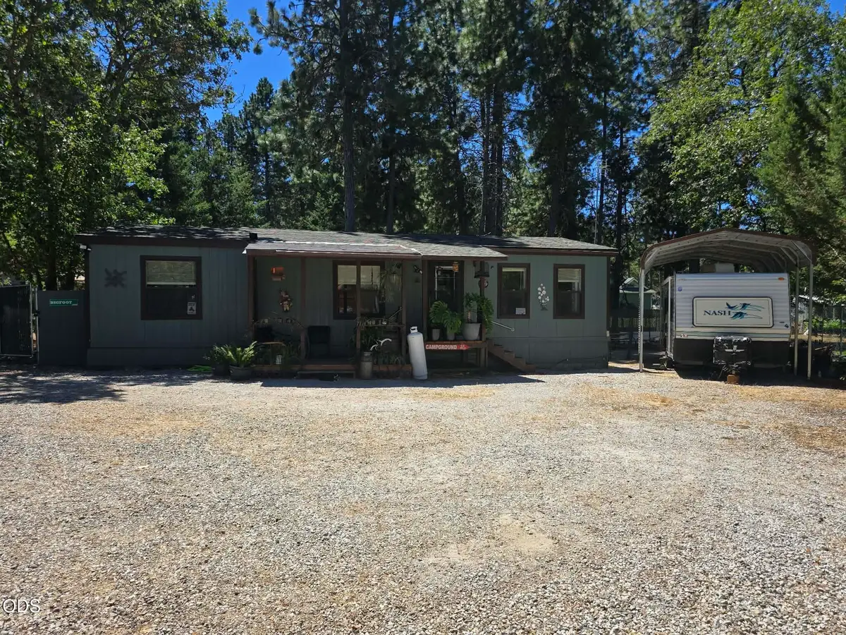 476 S Junction Avenue, Cave Junction, OR 97523 - #1