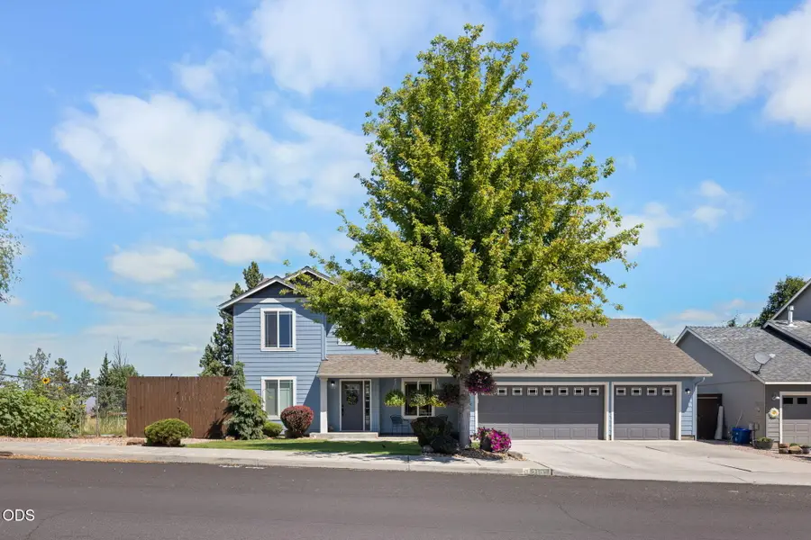 2197 NW Kingwood Avenue, Redmond, OR 97756 - #3
