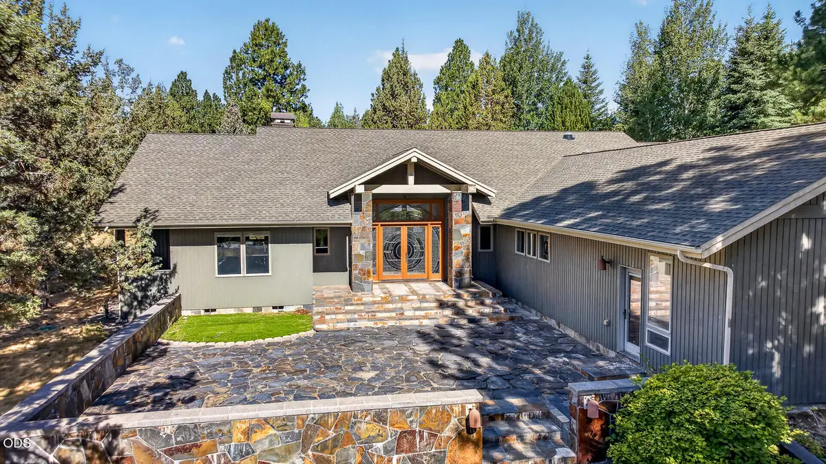 17084 Lady Caroline Drive, Sisters, OR 97759 - #1