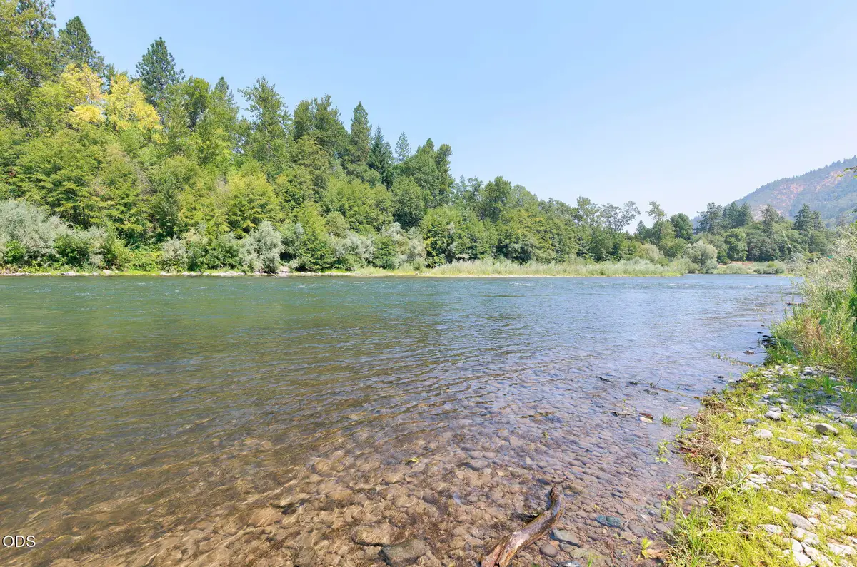 7010 Rogue River Highway, Grants Pass, OR 97527 - #1