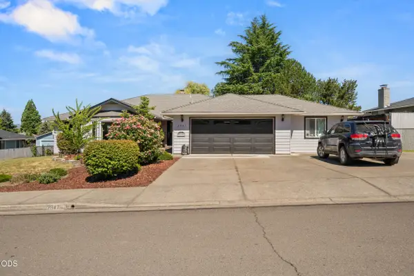 2947 Leonard Avenue, Medford, OR 97504