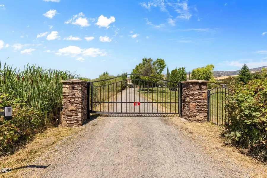 501 Carter Lane, Ashland, OR 97520 - #2