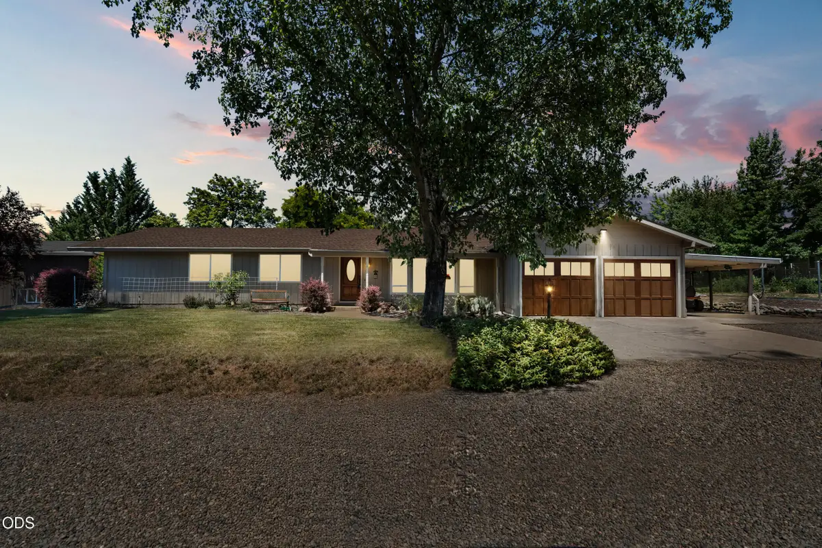 4050 Dark Hollow Road, Medford, OR 97501 - #1