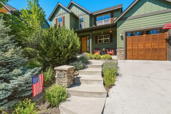 60875 Goldenwood Loop, Bend, OR 97702