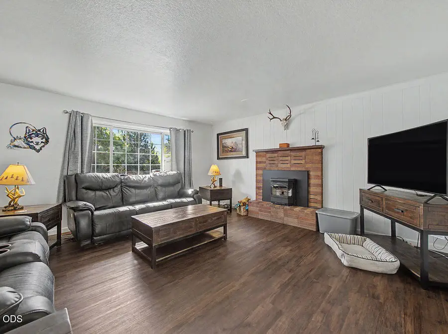 3697 Madison Street, Klamath Falls, OR 97603 - #3