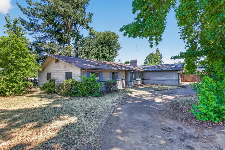3575 Hanley Road, Central Point, OR 97502 - #2