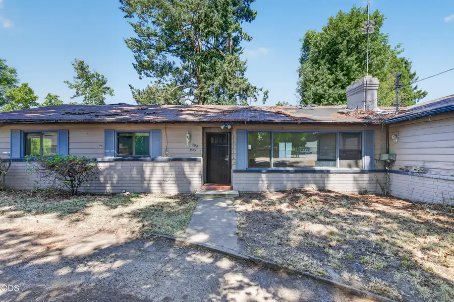 3575 Hanley Road, Central Point, OR 97502 - #3