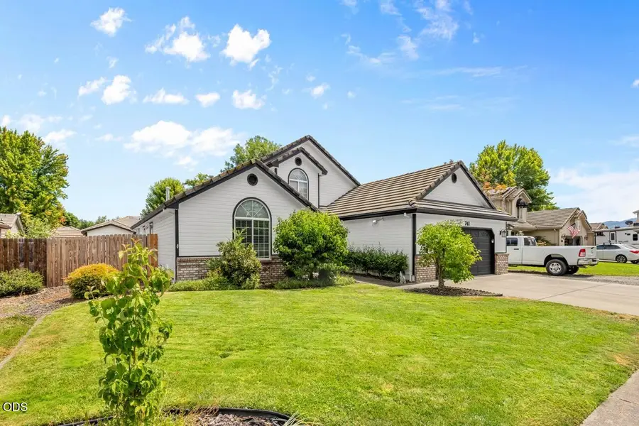 741 Lynn Lane, Central Point, OR 97502 - #2