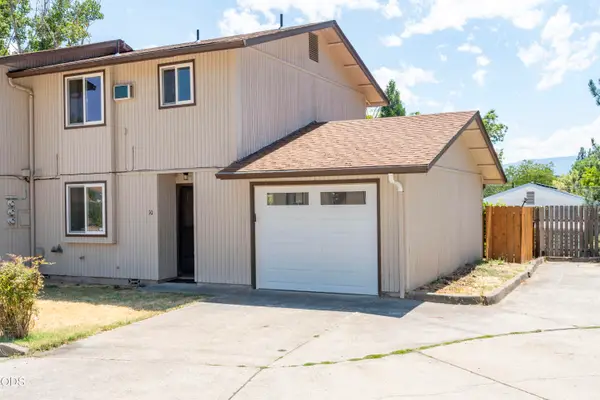 47 SW Eastern Avenue #10, Grants Pass, OR 97526