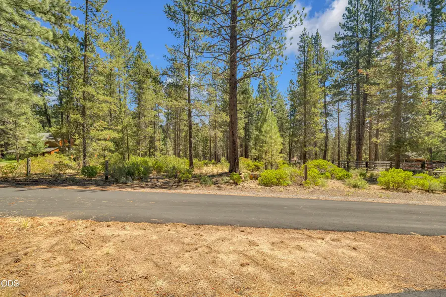 56860 Gina Lane, Bend, OR 97707 - #3