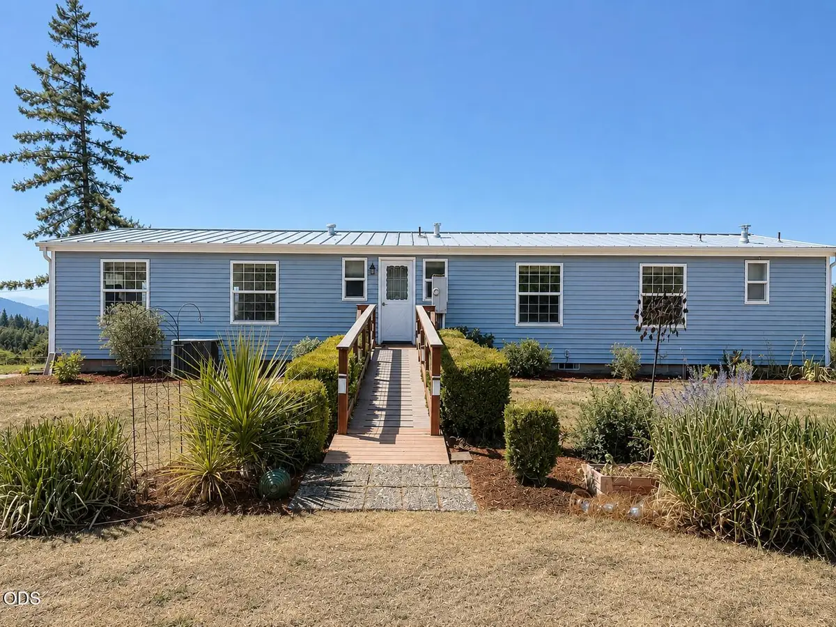 3741 Oak Hill Road, Roseburg, OR 97470 - #1