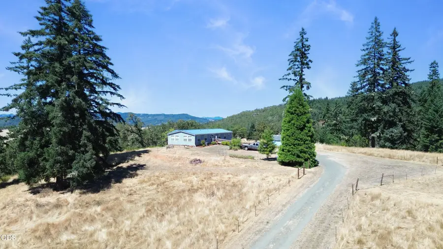 3741 Oak Hill Road, Roseburg, OR 97470 - #3