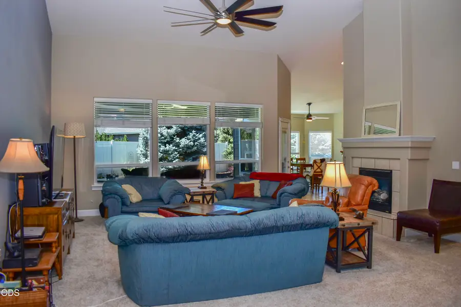 94 Skyhawk Drive, Eagle Point, OR 97524 - #3