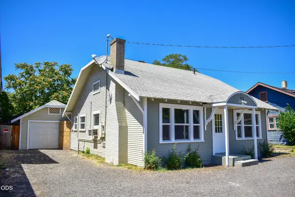 515 N Riverside Avenue, Medford, OR 97501