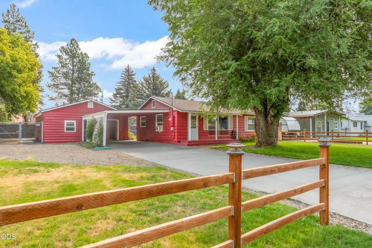 796 NE Dunham Street, Prineville, OR 97754 - #1