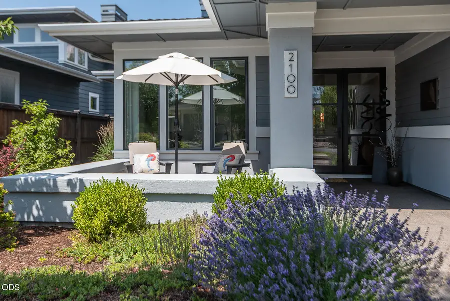 2100 NW Newport Hills Drive, Bend, OR 97703 - #2