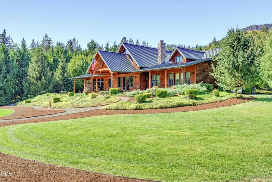 5311 Averill Drive, Grants Pass, OR 97526 - #3