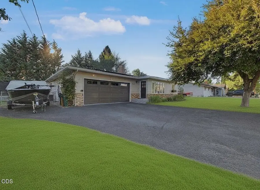 3608 Hope Street, Klamath Falls, OR 97603 - #3