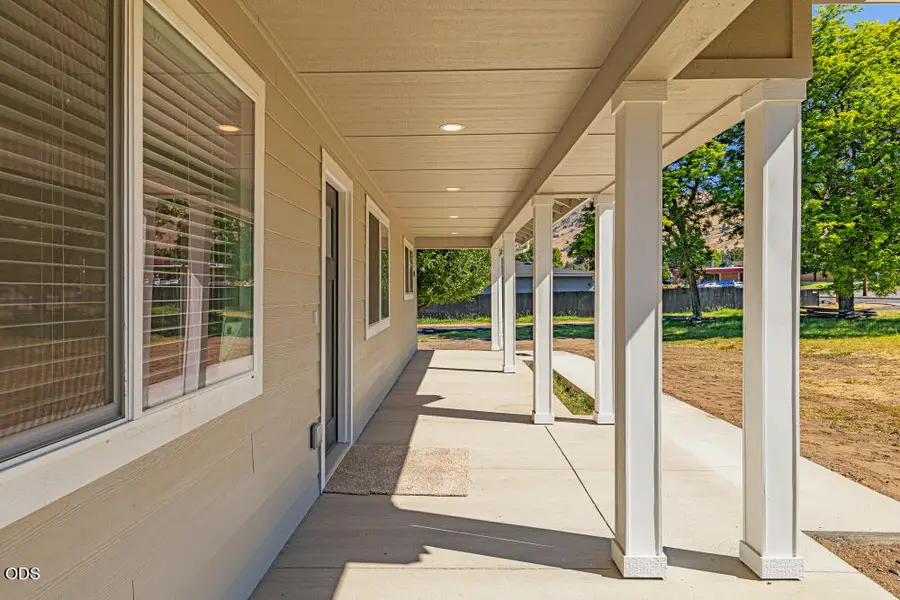 1948 Madison Street, Klamath Falls, OR 97603 - #2