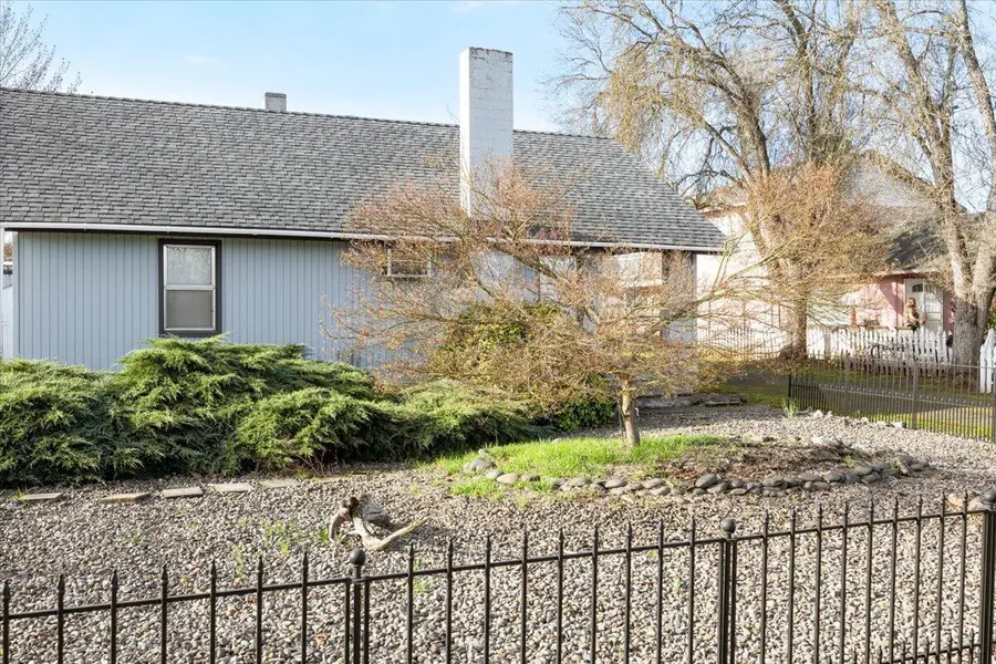 1711 Prune Street, Medford, OR 97501 - #2