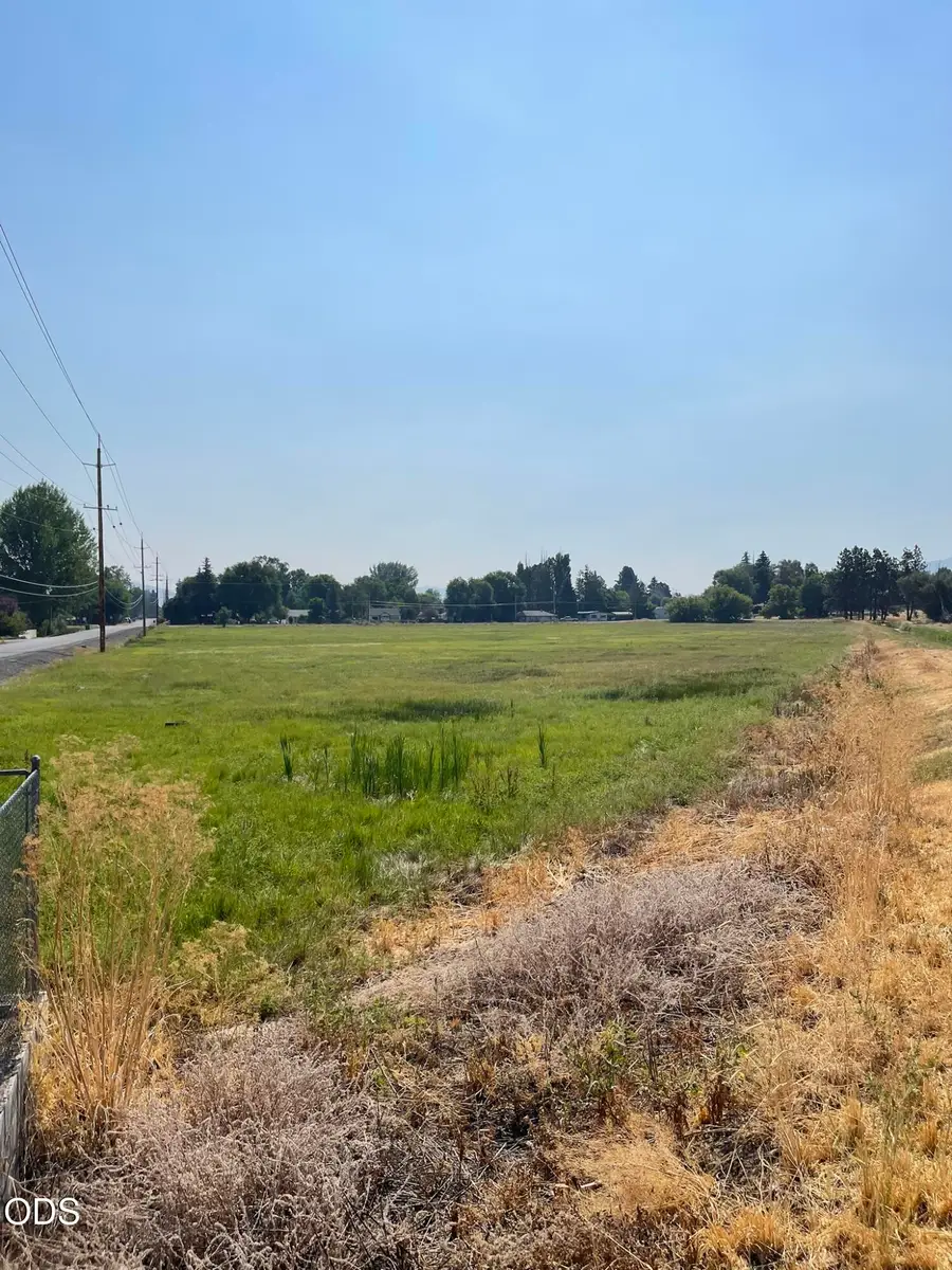Anderson Street #100 & 200, Klamath Falls, OR 97603 - #2