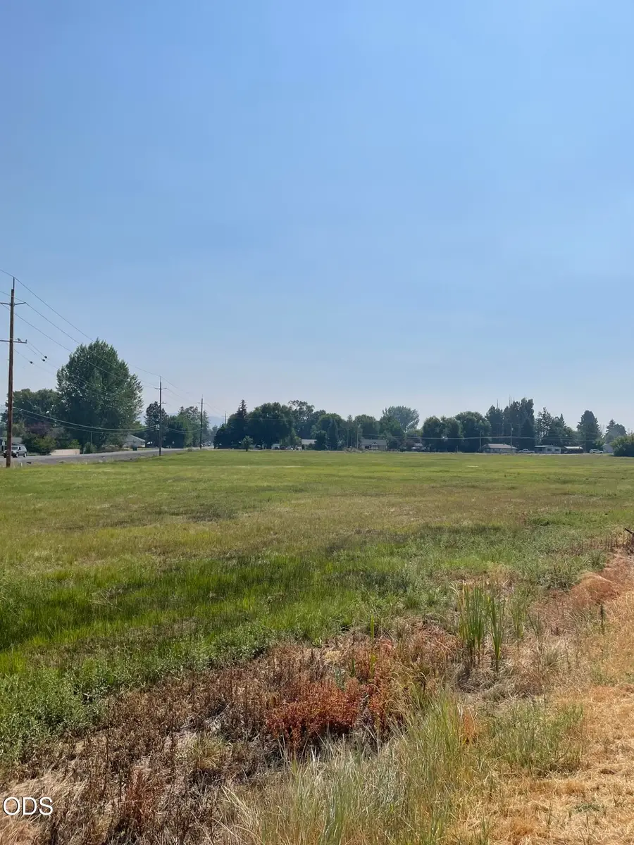Anderson Street #100 & 200, Klamath Falls, OR 97603 - #3