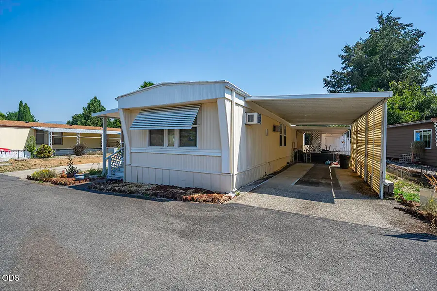 327 Sandlewood Drive, Grants Pass, OR 97526 - #3
