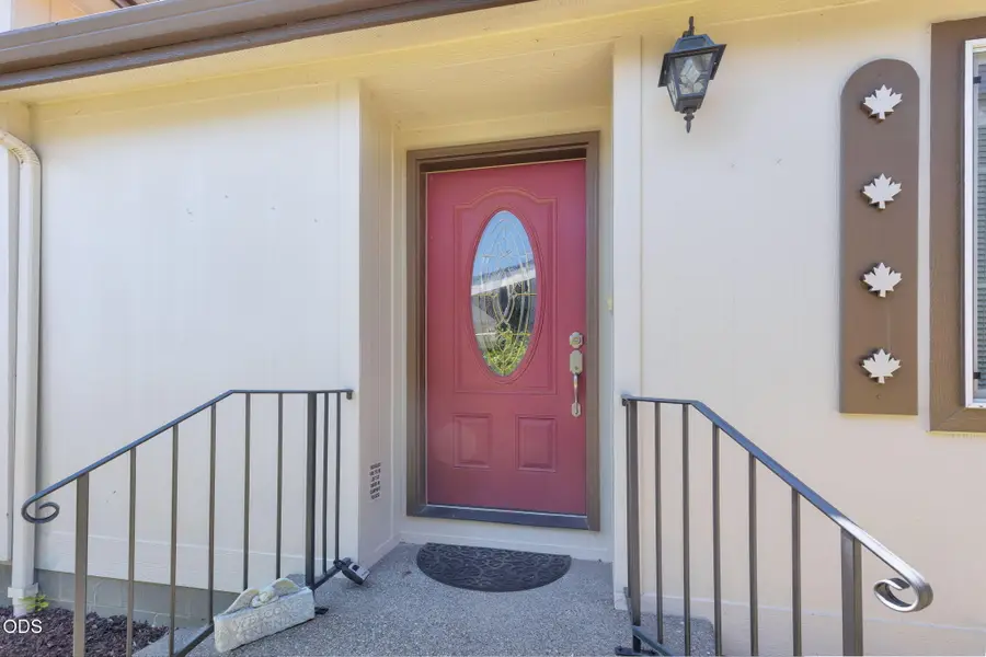 159 NW Wrightwood Circle, Grants Pass, OR 97526 - #3