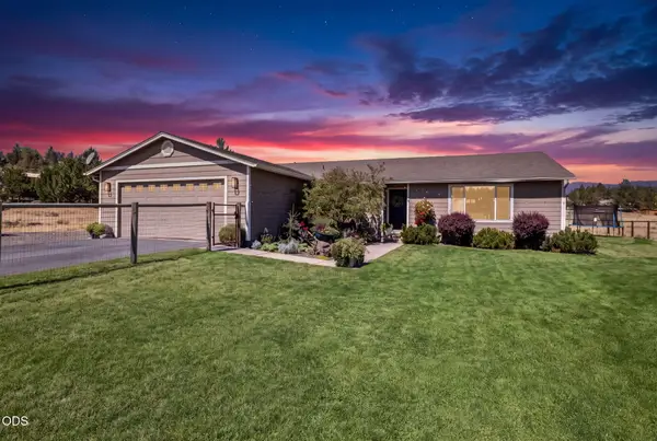 1940 SE Sagebrush Drive, Madras, OR 97741