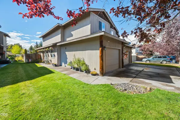 61367 Sally Lane #1 & 2, Bend, OR 97702