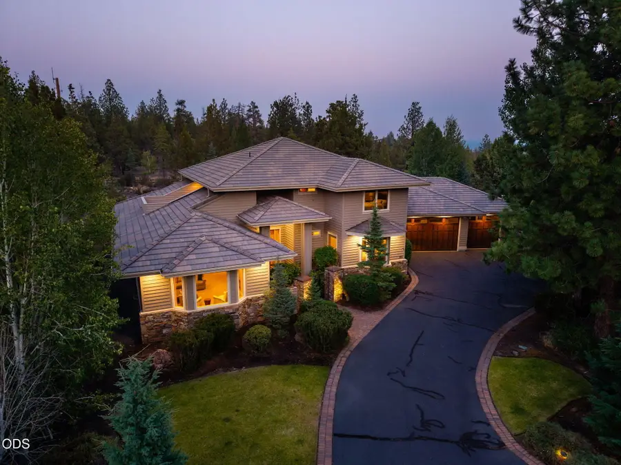 146 NW Skyliner Summit Loop, Bend, OR 97703 - #2