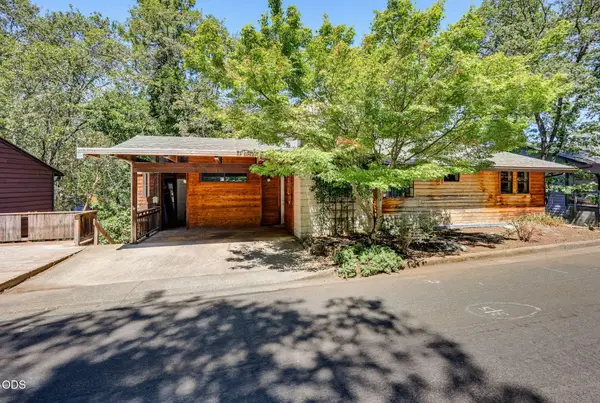 751 Glenwood Drive, Ashland, OR 97520