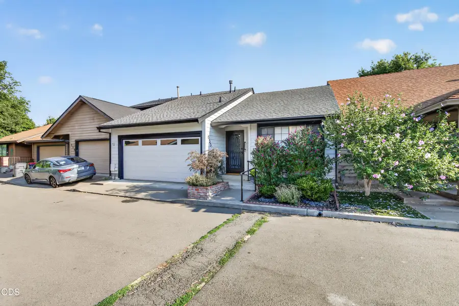 653 Golden Lane, Medford, OR 97504 - #3