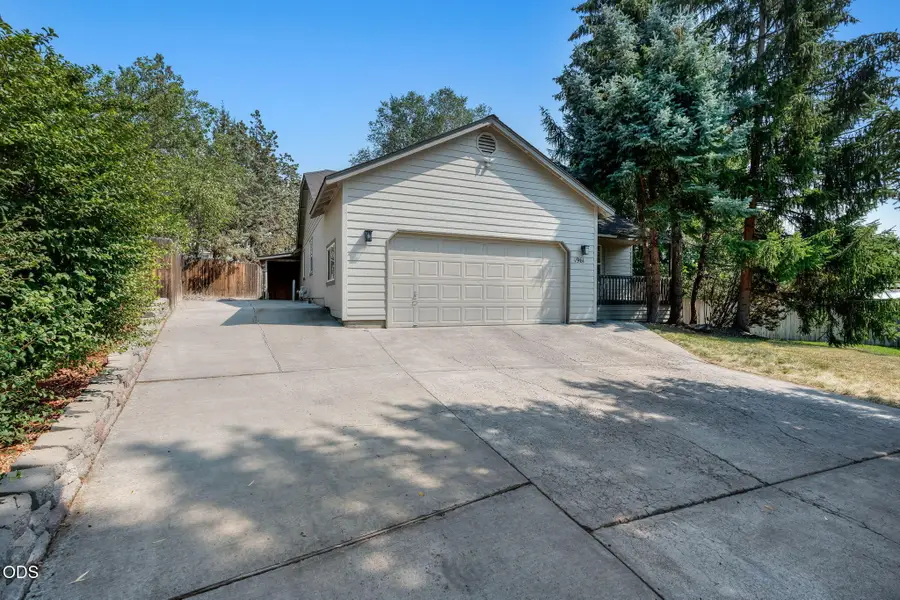 1961 NE Windy Tree Court, Bend, OR 97701 - #2