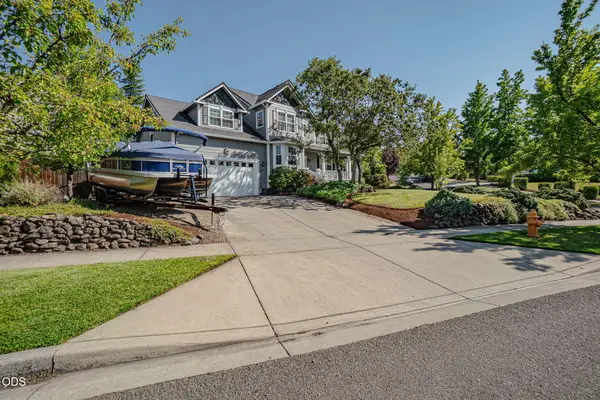 4110 Hemlock Drive, Medford, OR 97504