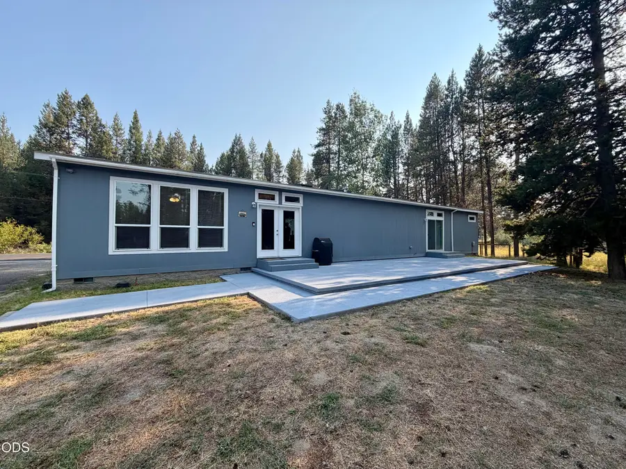 52322 Glenwood Drive, La Pine, OR 97739 - #2