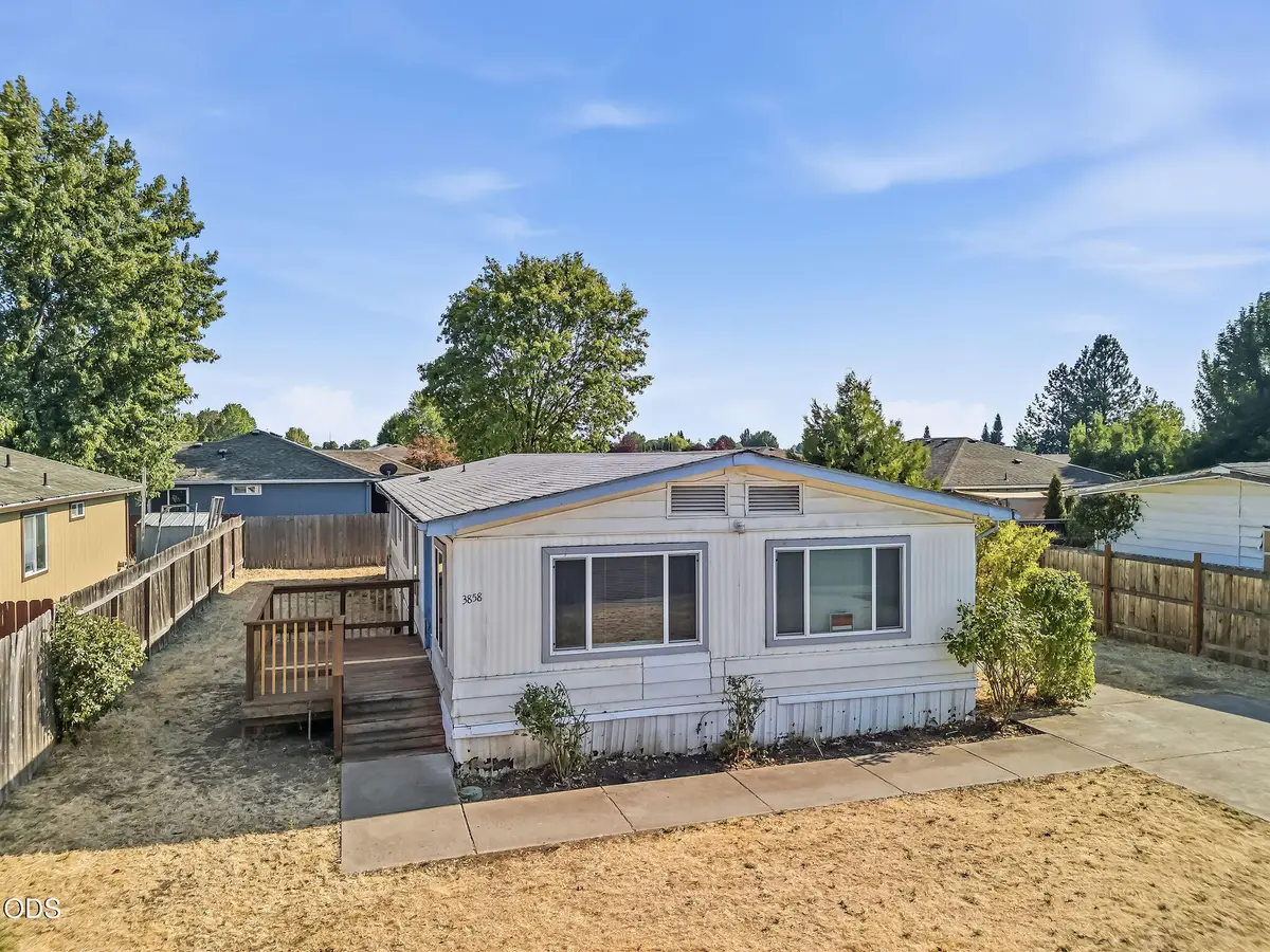 3858 Falcon Street, White City, OR 97503 - #1