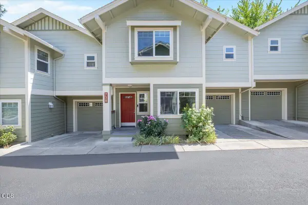 738 Normal Avenue, Ashland, OR 97520