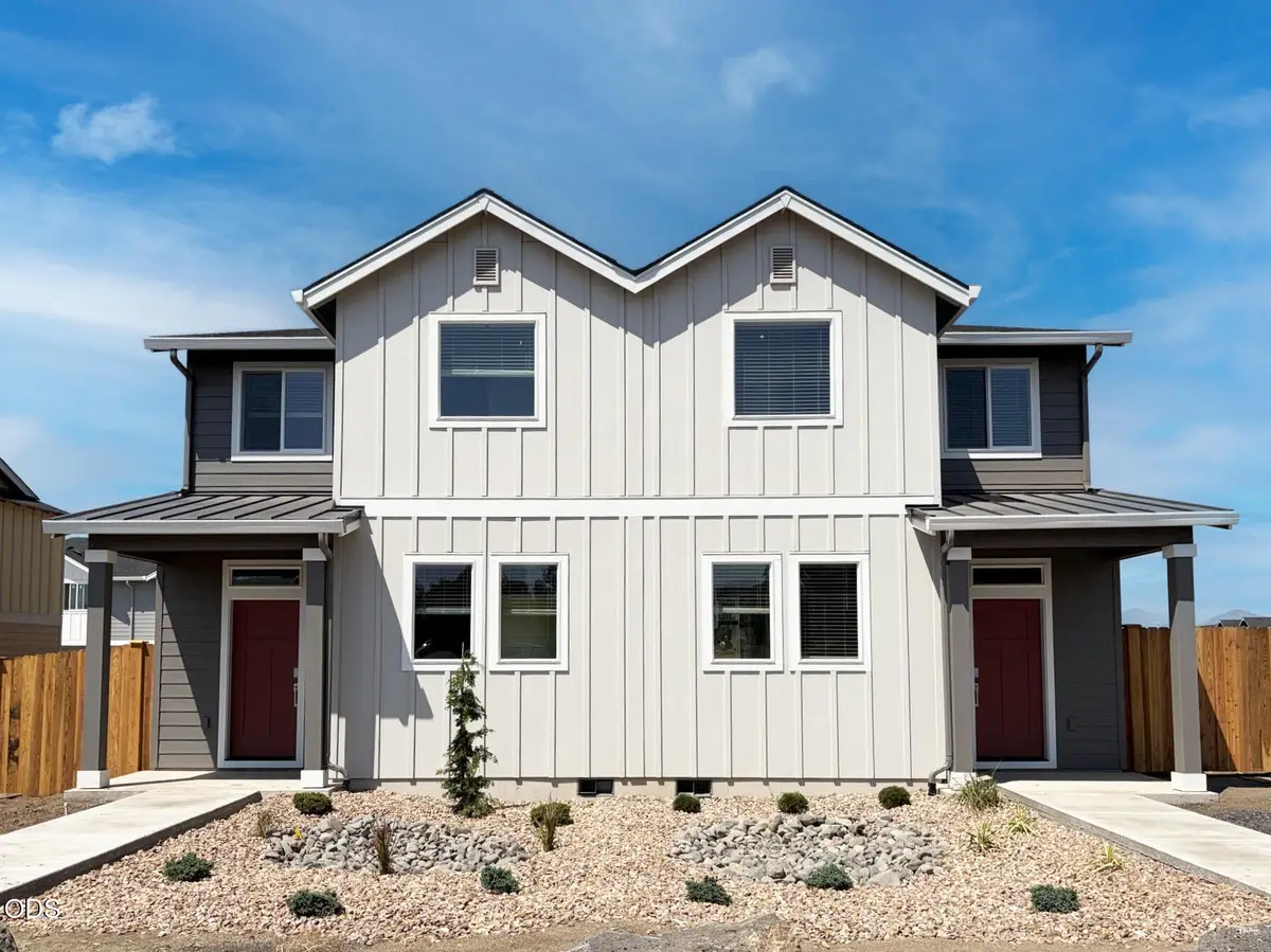 731 NW Upas Avenue, Redmond, OR 97756 - #1