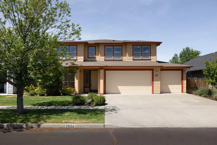 2934 NE Dogwood Drive, Bend, OR 97701 - #2