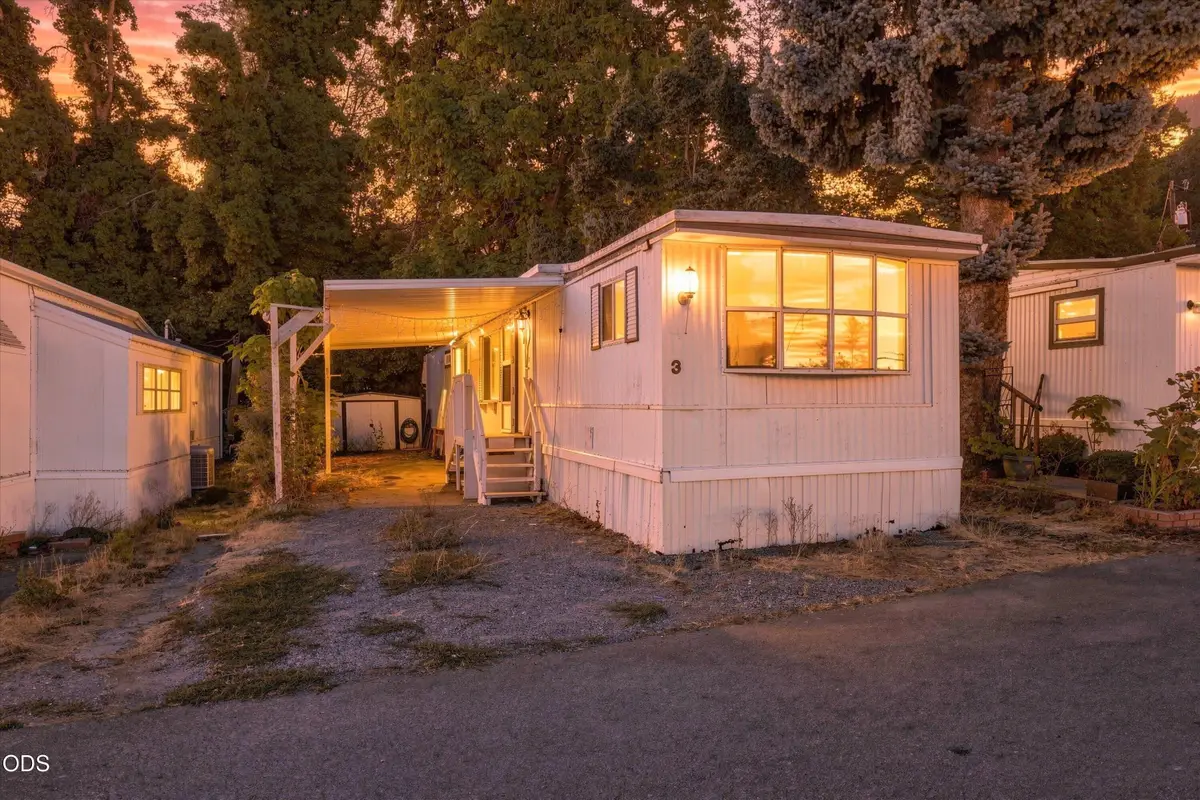 7001 Rogue River Highway #SPC 3, Grants Pass, OR 97527 - #1