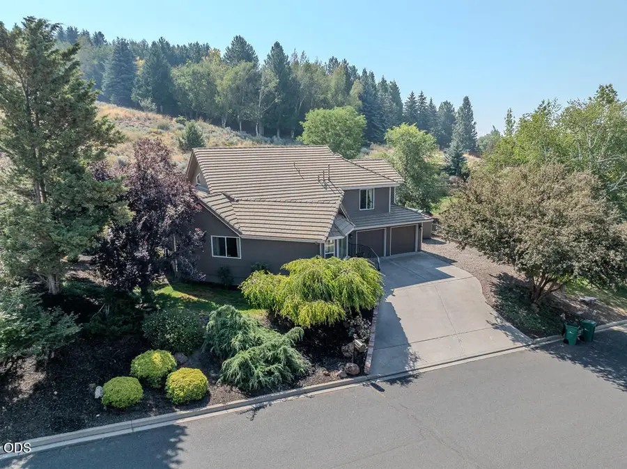 335 Mountain View Boulevard, Klamath Falls, OR 97601 - #2