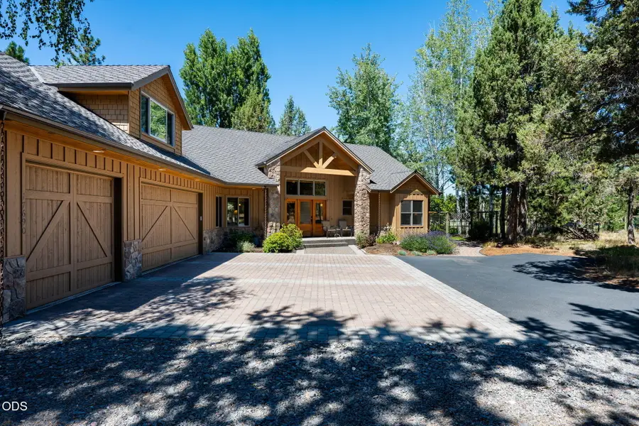 17690 Mountain View Road, Sisters, OR 97759 - #2
