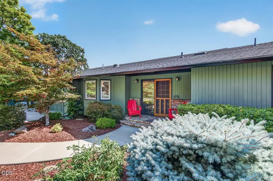 676 Cherry Lane, Ashland, OR 97520 - #2