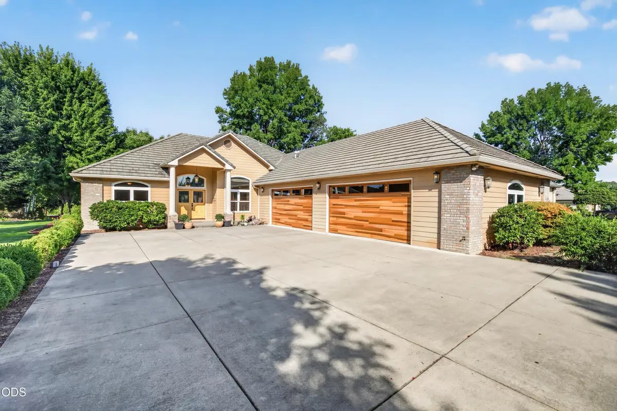 159 Princeville Drive, Eagle Point, OR 97524 - #1
