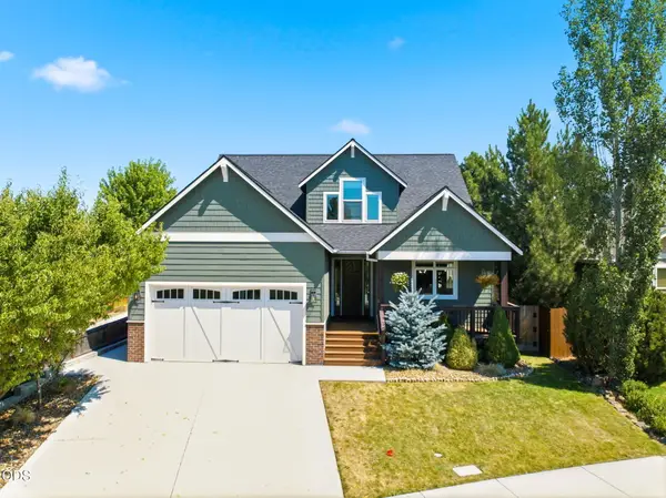 2044 NE Altura Drive, Bend, OR 97701